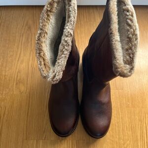Avellini Cognac Brown Women's Winter Boots NWOT Fur Lined
